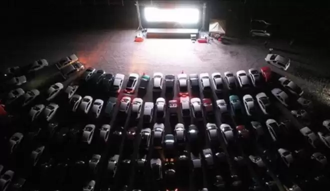 Arabalı sinema tekrardan mı dönüyor?