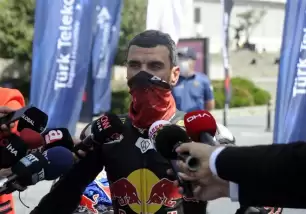 Kenan Sofuoğlu: "Tarihimizde ilk defa böyle bir deneyim yaşıyoruz"