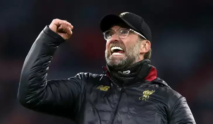 Klopp, sosyal mesafe kuralına inanıyor!