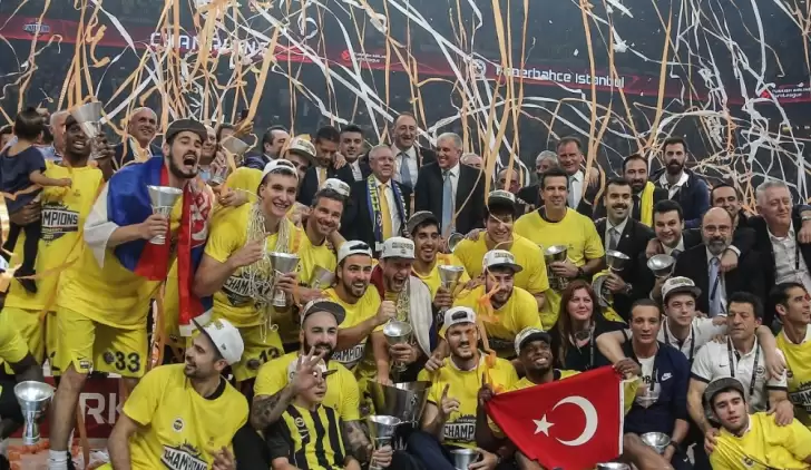 Fenerbahçe'den Galatasaray'a olay gönderme