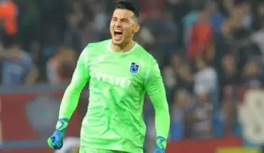 Uğurcan Çakır ve Benik Afobe baba oldu