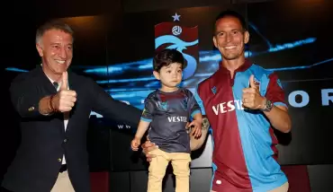 Pereira imzayı attı