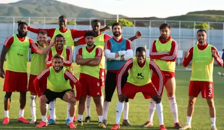 Demir Grup Sivasspor hazırlıklarını sürdürdü