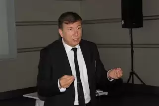 Tanju Çolak: "Forma aşkı bitmiş, para aşkı başlamış"