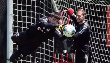 Beşiktaş'ın genç kalecileri hırs küpü