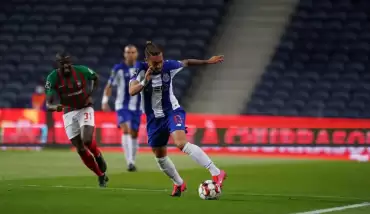 Porto zirveyi kaptı