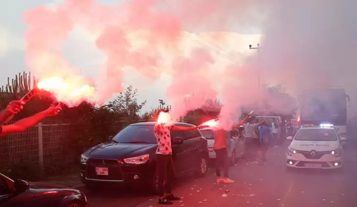 Trabzonspor'a coşkulu uğurlama