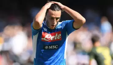 Eljif Elmas Napoli'de neden başarısız? 