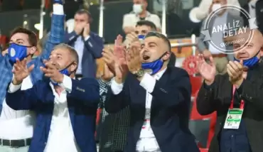 Galibiyeti sarılarak kutladılar!