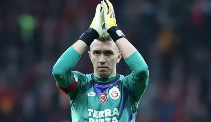 Fernando Muslera'nın lisansı askıya alındı