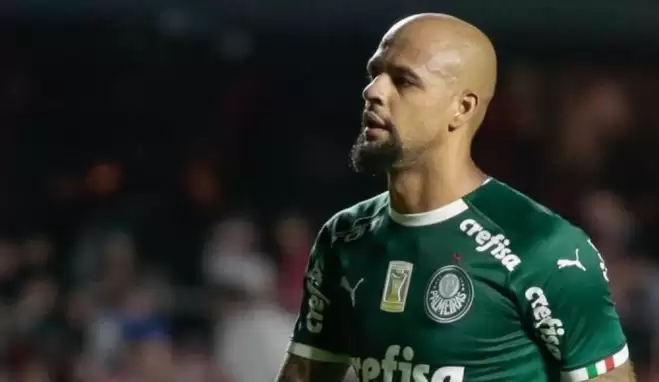 Ünlü oyuncu Melo’ya küfretti!