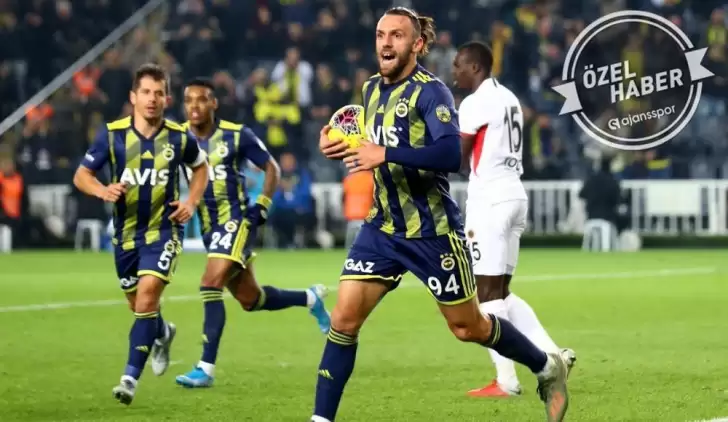 Fenerbahçeli futbolcular yüzde 15 indiriyor