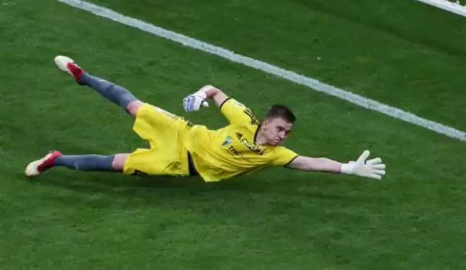 10 gol yedi ama maçın adamı seçildi! (Video)