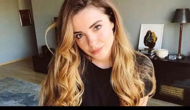 Ezgi Eyüboğlu kimdir, kaç yaşındadır? Ezgi Eyüboğlu hangi dizilerde oynadı?