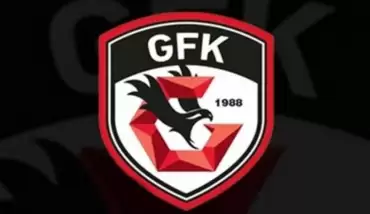 Gaziantepli futbolcu, gazetecinin üzerine yürüdü!