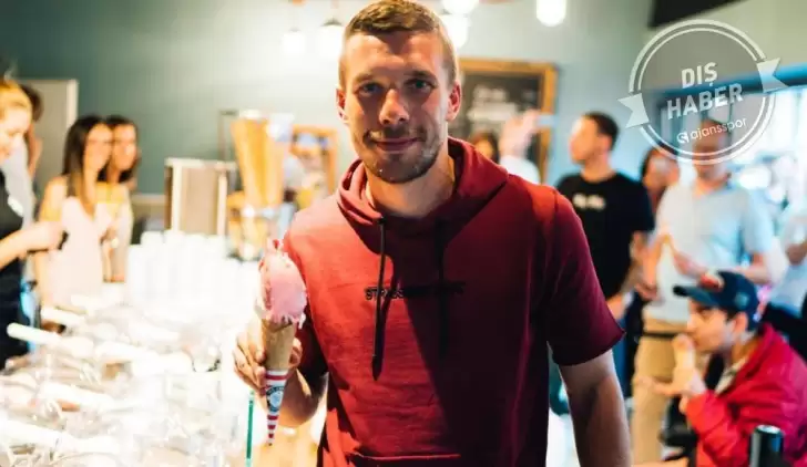 Lukas Podolski'nin dondurma dükkanına saldırı
