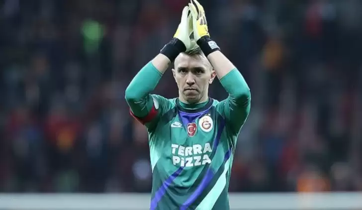 Muslera'nın yerine yerli kaleci! Terim'in istediği isim...