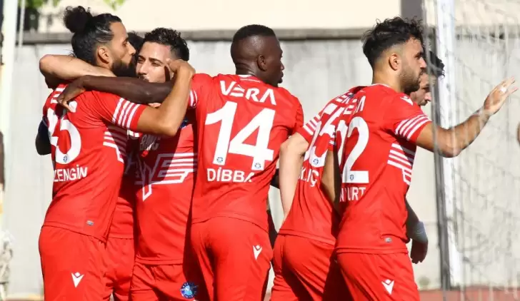 Adana Demirspor, Süper Lig umutlarını son haftaya taşıdı