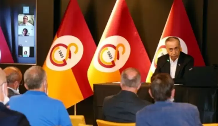 Galatasaray yönetimi, Mustafa Cengiz başkanlığında toplandı