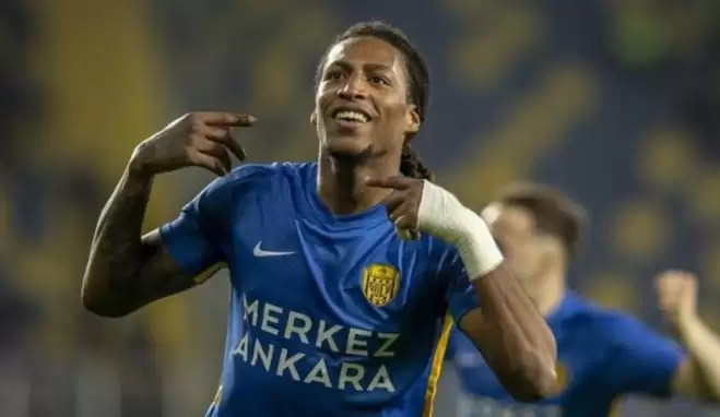 Beklenen oldu! Ayrılık resmen açıklandı