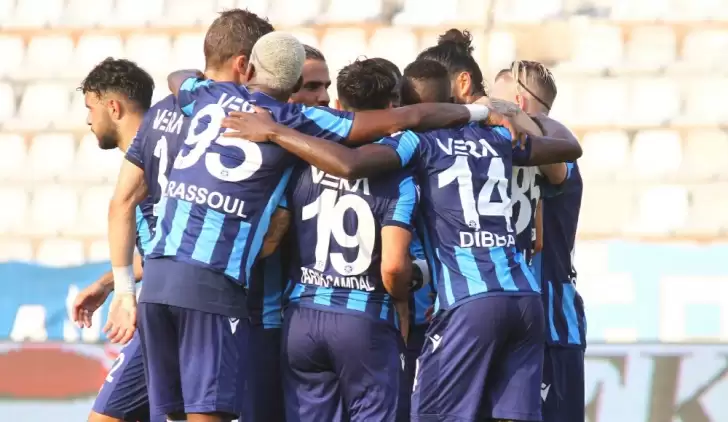 Adana Demirspor play-off'a kaldı!