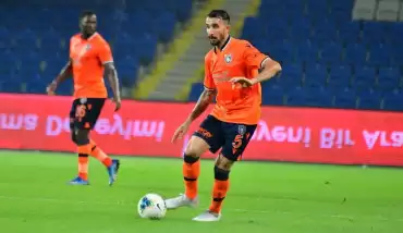 Mehmet Topal tarih yazmaya devam ediyor