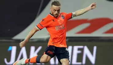 Emre Belözoğlu, Başakşehir'in yıldız ismi ile bir araya geldi