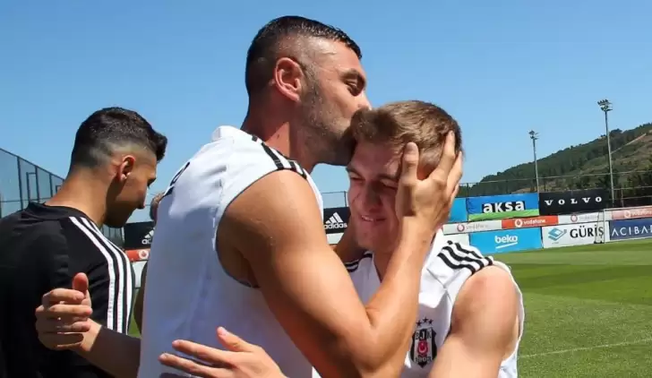 Burak Yılmaz, Beşiktaş'a veda etti! (Video)