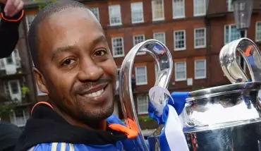 Chelsea'den Eddie Newton'a tebrik