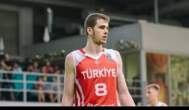 Beşiktaş, Hakan Sayılı'yı transfer etti!