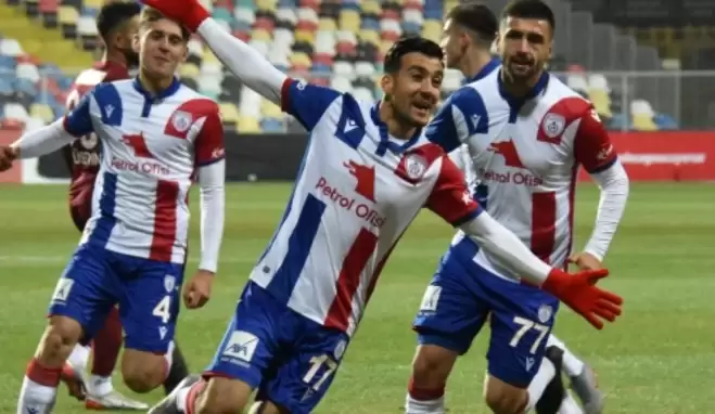 Transferde mutlu son! Beşiktaş genç ismi bitirdi...