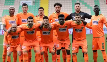 Alanyaspor, 10 futbolcuyla yolların ayrıldığını açıkladı