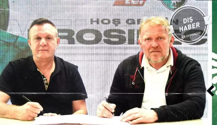 Robert Prosinecki: "Türkiye'de kulüplerin başı belada"