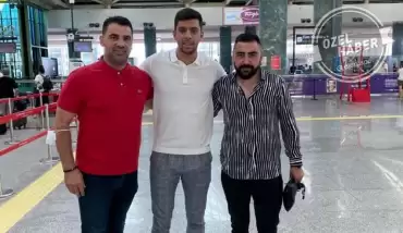 Cenk Özkaçar Lyon'a uçuyor