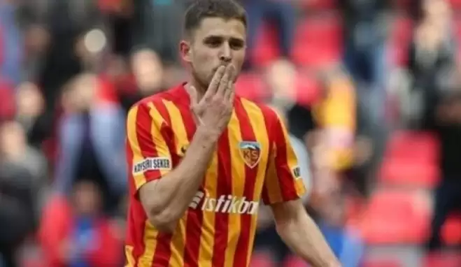 Kayserispor, Artem Kravets ile yollarını ayırdı