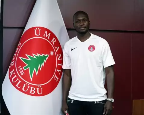 Moussa Sow: “Elime Fenerbahçe’yi çalıştırma fırsatı geçerse değerlendiririm”