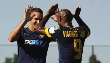 Vagner Love gollerine devam ediyor