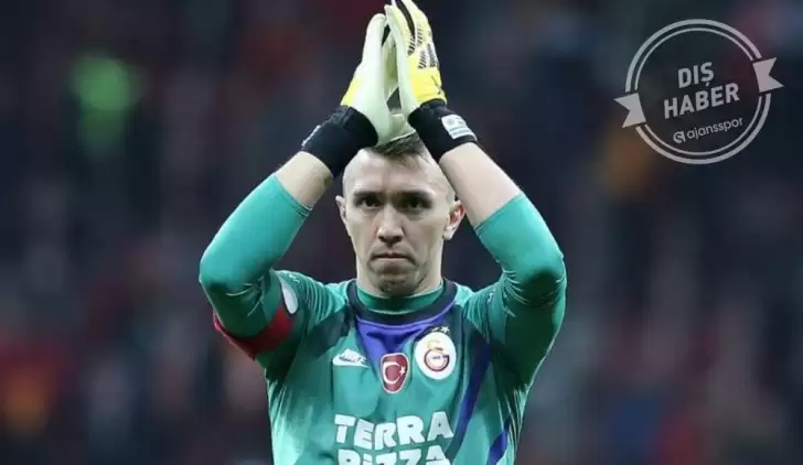 Muslera: "Suarez ve Cavani'yi aramamı söylüyorlar"