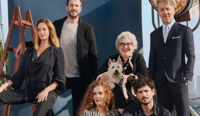 Menajerimi Ara dizisinin oyuncu kadrosunda kimler var ve konusu nedir?