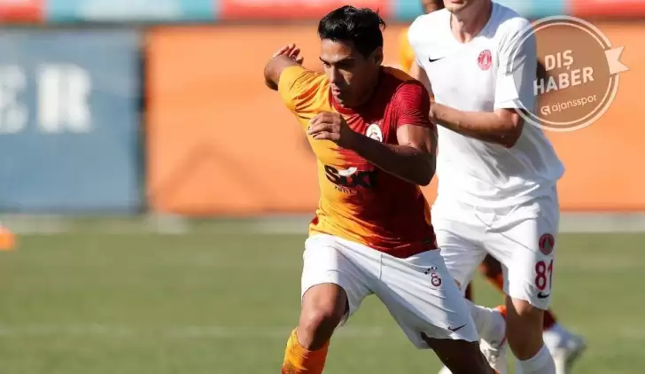 Falcao: "Kalıyorum"