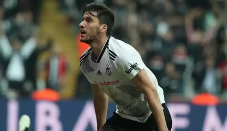6 Süper Lig ekibi Umut Nayir'e talip oldu
