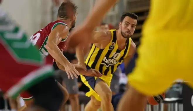 Pınar Karşıyaka, Fenerbahçe Beko'yu mağlup etti