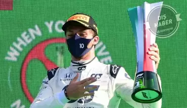 Gasly "Amerikalı sarışın"la kazandı