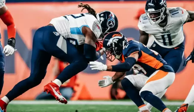 İlk haftanın kapanış maçında kazanan Titans