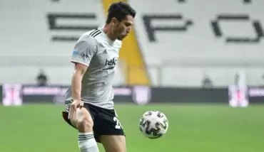 Asistlerine devam ediyor!