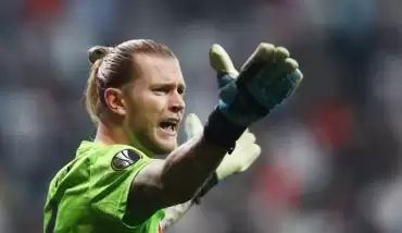Karius Kruse'nin yanına gidiyor