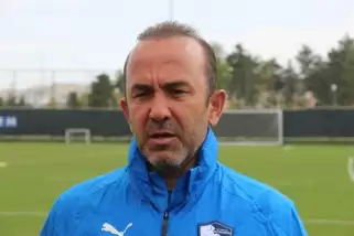 Mehmet Özdilek: "Kadromuza 2-3 oyuncu daha katacağız"