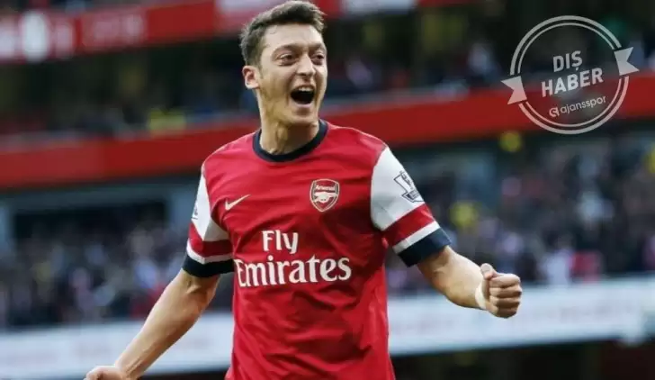 "Mesut Özil bir daha asla Arsenal forması giyemeyecek"