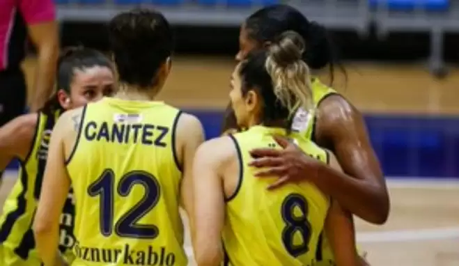 Fenerbahçe güle oynaya