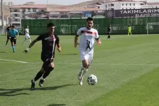 5 gollü maçta kazanan Elazığspor oldu